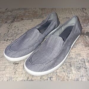 Time and Tue women’s Gray Slip-On Shoes